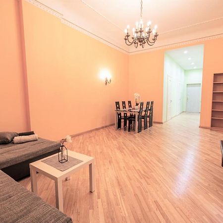 ריגה Winwinstay Art Nouveau Apartment מראה חיצוני תמונה